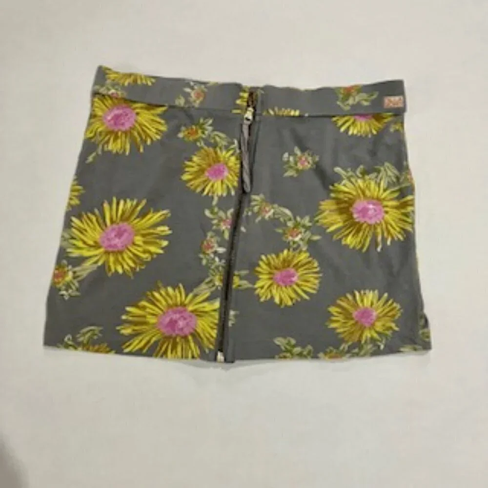 Billabong Designers Closet skirt Size medium
